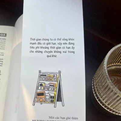 Sách - Nhân Gian Đáng Giá - Huy Hoàng Bookstore
