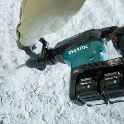 MÁY ĐỤC BÊ TÔNG DÙNG PIN 40VX2 (KHÔNG KÈM PIN VÀ ĐẾ SẠC) MAKITA HM002GZ03 - HÀNG CHÍNH HÃNG