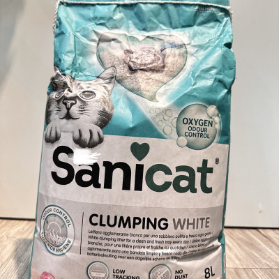 SANICAT Cát vệ sinh Hoa Hồng - (Betonite- Đất sét) - 8L