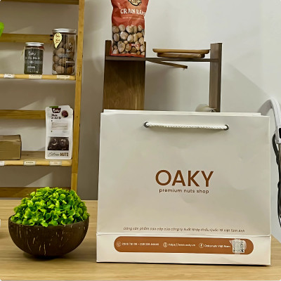 Quà Tặng Oaky - Combo Hạt Dinh Dưỡng Cao Cấp - Hạnh Nhân, Hạt Macca Size Lớn (450gr) - Tặng Túi Giấy Sang Trọng