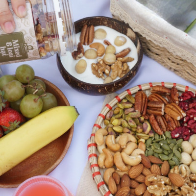 Hạt mix 8 loại hạt dinh dưỡng (Hạt macca, óc chó vàng, óc chó đỏ, hồ đào, hạnh nhân, hạt dẻ cười, hạt điều, bí xanh)