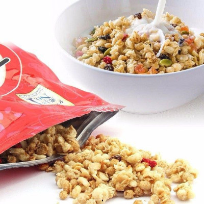 Ngũ cốc Calbee vị Trái cây gói đỏ 800gr (Trái cây & các loại Hạt)