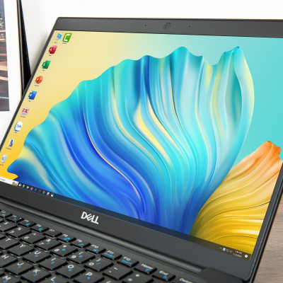 Laptop Dell Latitude 3590 Core i5 7200U- Ram 8GB- 128GB SSD Ổ cứng -Màn hình 15-6 inch BH 6 thang - Hàng chính hãng