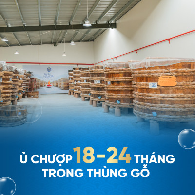 Set quà Tinh Túy 2 ( 1 chai nước mắm cốt đặc biệt + 1 chai mắm tép 650ml)